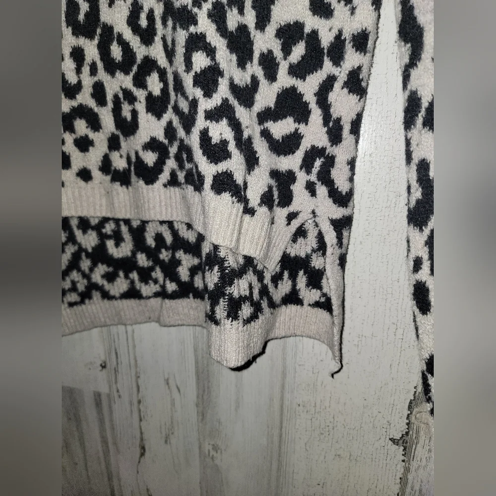 Sincerely Jules Leopard Print Crew Neck Sweater